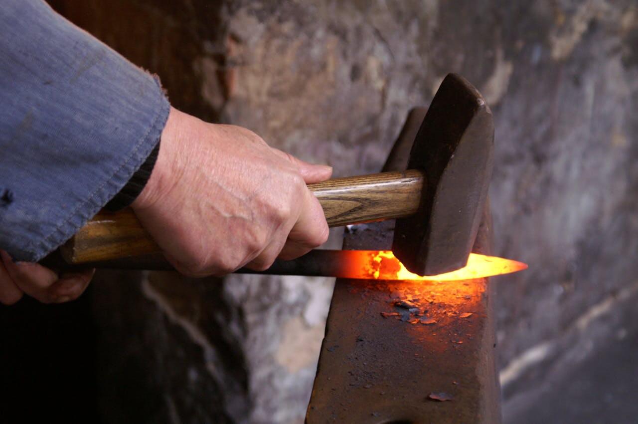 forging metal